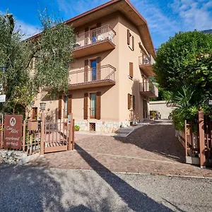 casa-milani.hotelinveneto.com/