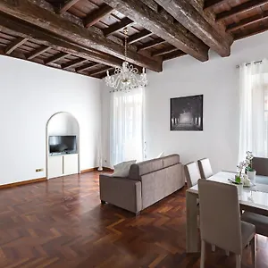 the-sistina-suite.it-romehotels.com/